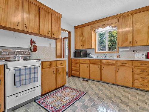 120 North Side Road, Riverport, NS - Indoor Photo Showing Kitchen