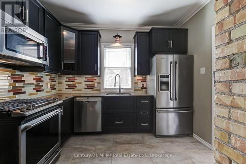 17 Whitney Place, Kitchener, ON - Indoor Photo Showing Kitchen With Upgraded Kitchen