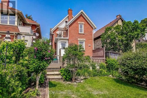 17 Whitney Place, Kitchener, ON - Outdoor