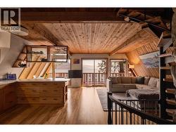 Kitchen/Living. - 
