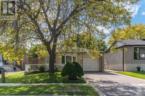 7236 Meyer Drive, Mississauga, ON - Outdoor