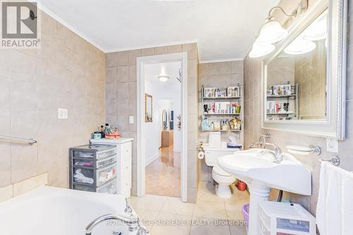 7236 Meyer Drive, Mississauga, ON - Indoor Photo Showing Bathroom