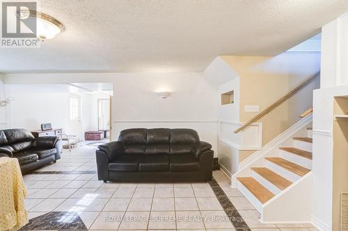 7236 Meyer Drive, Mississauga, ON - Indoor