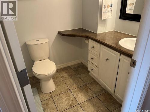 214 Westview Drive, Coronach, SK - Indoor Photo Showing Bathroom