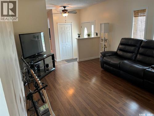 214 Westview Drive, Coronach, SK - Indoor Photo Showing Living Room