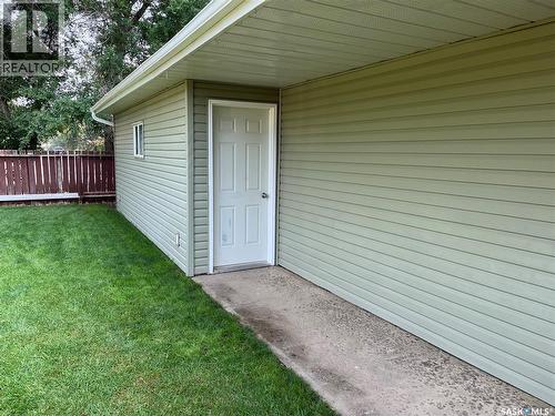 214 Westview Drive, Coronach, SK - Outdoor With Exterior