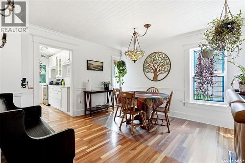 518 10Th Street E, Saskatoon, SK - Indoor Photo Showing Dining Room
