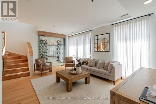 218 - 197 Lisgar Street, Ottawa, ON - Indoor Photo Showing Living Room