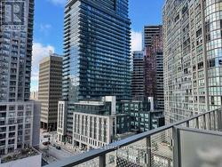 708 - 11 WELLESLEY STREET  Toronto, ON M4Y 1E8