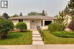 6452 Silver Springs Way NW  Calgary, AB T3B 3G2