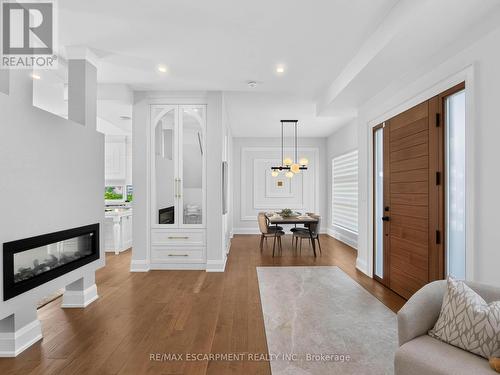 5178 Hunter Drive, Burlington, ON 