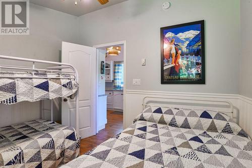 8 - 7 Silver Point Road, Seguin, ON - Indoor Photo Showing Bedroom
