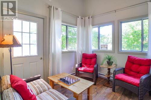 8 - 7 Silver Point Road, Seguin, ON - Indoor