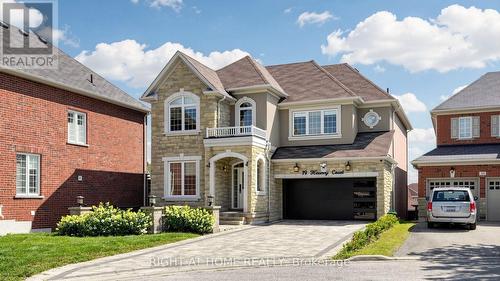 19 HEANEY COURT  Aurora, ON L4G 0J7