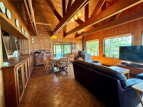 185 Leeson Point Rd, Quatsino, BC 