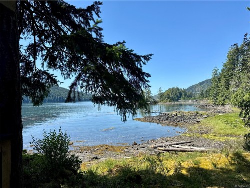 185 Leeson Point Rd, Quatsino, BC 