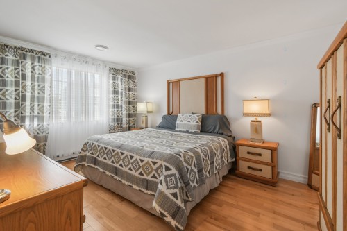 Chambre à coucher principale - 7305 Rue Turner, Brossard, QC - Indoor Photo Showing Bedroom
