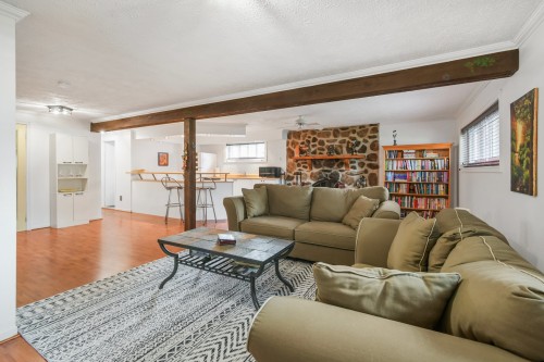 Salle familiale - 7305 Rue Turner, Brossard, QC - Indoor Photo Showing Living Room