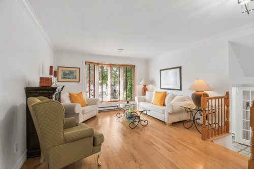 Salon - 7305 Rue Turner, Brossard, QC - Indoor Photo Showing Living Room
