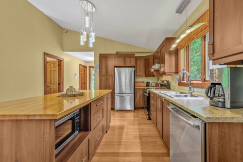 Cuisine - 47-2110 Ch. Du Lac-Quenouille, Val-Des-Lacs, QC - Indoor Photo Showing Kitchen With Double Sink