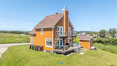 Face arrière - 345 Ch. De Gros-Cap, Les Îles-De-La-Madeleine, QC - Outdoor