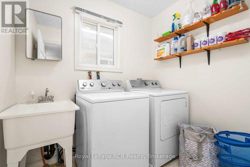 main floor laundry - 246 16Th Avenue Crescent, Hanover, ON - Indoor Photo Showing Laundry Room