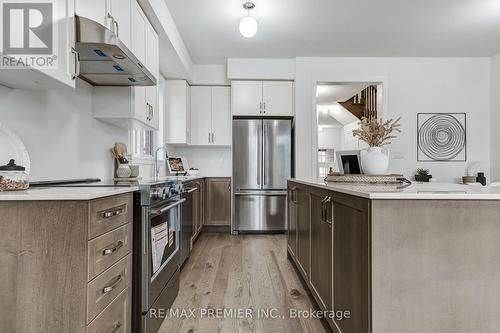 1259 Winding Woods Trail, Pickering, ON - Indoor Photo Showing Kitchen With Stainless Steel Kitchen With Upgraded Kitchen