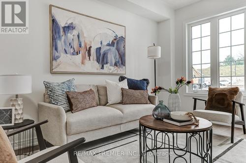 1259 Winding Woods Trail, Pickering, ON - Indoor Photo Showing Living Room