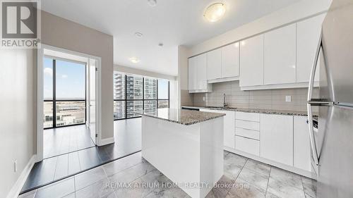 1109 - 2910 Highway 7, Vaughan, ON - Indoor Photo Showing Kitchen With Upgraded Kitchen