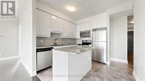 1109 - 2910 Highway 7, Vaughan, ON - Indoor Photo Showing Kitchen With Stainless Steel Kitchen With Upgraded Kitchen