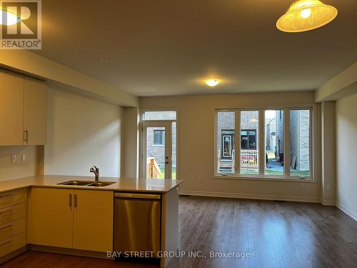 603 Boyd Lane, Milton, ON - Indoor Photo Showing Kitchen With Double Sink