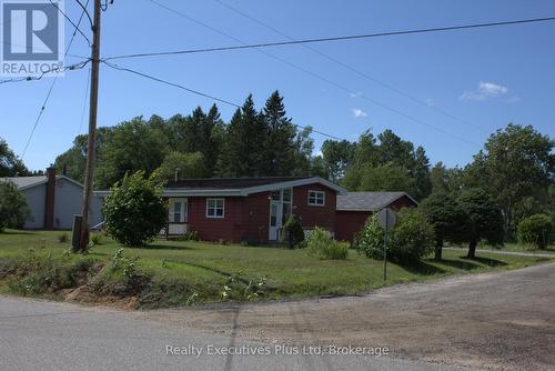 106 Cheryl Crescent, Strong, ON - Outdoor