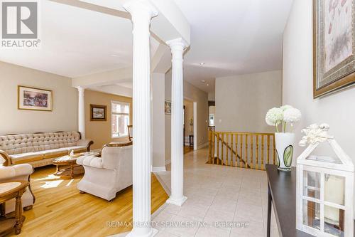 128 Valleywood Boulevard, Caledon, ON - Indoor