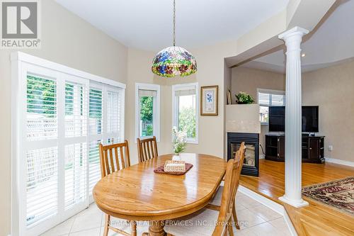 128 Valleywood Boulevard, Caledon, ON - Indoor Photo Showing Dining Room
