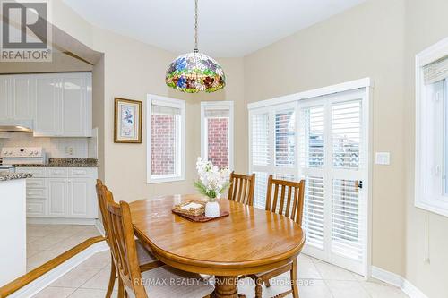 128 Valleywood Boulevard, Caledon, ON - Indoor Photo Showing Dining Room