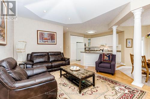 128 Valleywood Boulevard, Caledon, ON - Indoor Photo Showing Living Room