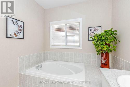 128 Valleywood Boulevard, Caledon, ON - Indoor Photo Showing Bathroom
