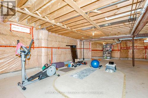 128 Valleywood Boulevard, Caledon, ON - Indoor