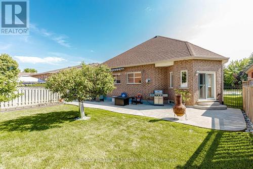 128 Valleywood Boulevard, Caledon, ON - Outdoor