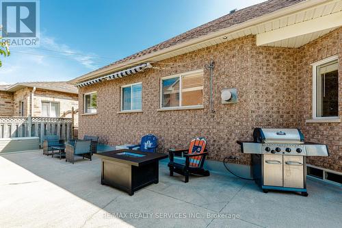 128 Valleywood Boulevard, Caledon, ON - Outdoor With Exterior