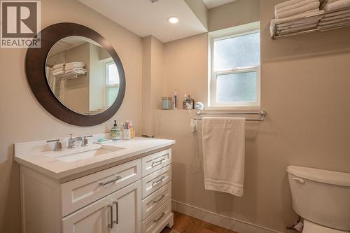 6650 Ryall Road, Lone Butte, BC - Indoor Photo Showing Bathroom