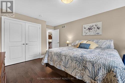 25 Richard Crescent, West Lincoln, ON - Indoor Photo Showing Bedroom