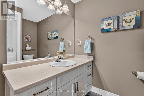 25 Richard Crescent, West Lincoln, ON - Indoor Photo Showing Bathroom