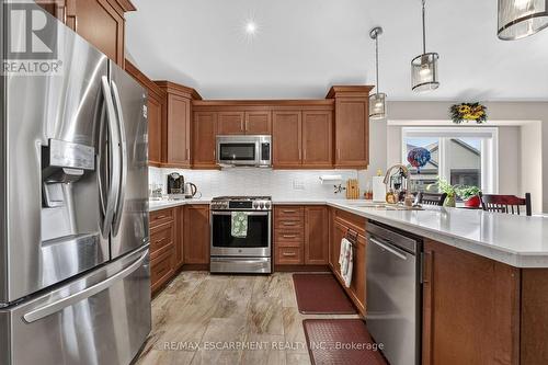 25 Richard Crescent, West Lincoln, ON - Indoor Photo Showing Kitchen
