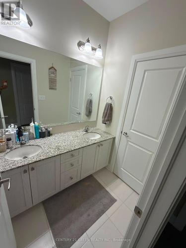 Main - 71 Eberly Woods Drive, Caledon, ON - Indoor Photo Showing Bathroom