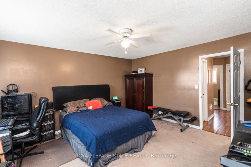 127 Terni Boulevard, Hamilton, ON - Indoor Photo Showing Bedroom