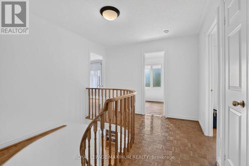 33 Whitburn Crescent, Vaughan, ON - Indoor Photo Showing Other Room