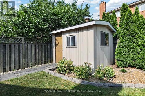 33 Whitburn Crescent, Vaughan, ON - Outdoor