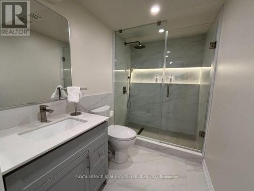 4686 Tassie Road, Burlington, ON - Indoor Photo Showing Bathroom