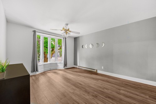 Chambre à coucher principale - 4015 Ch. Plaisance, Sainte-Julienne, QC - Indoor Photo Showing Other Room